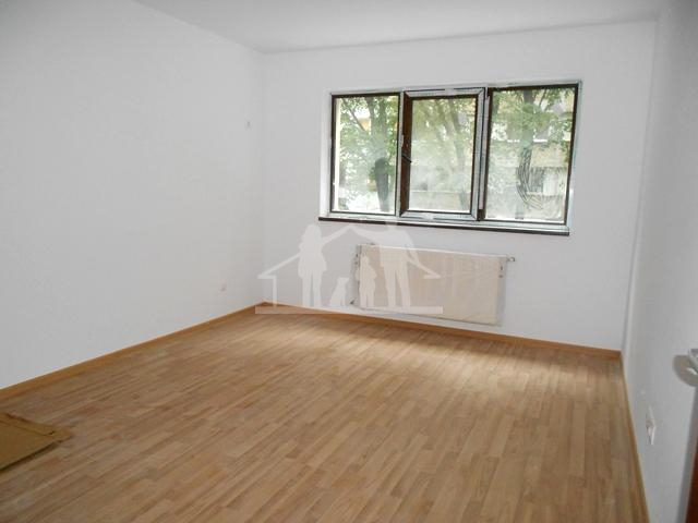 IN LUJERULUI RESIDENTIAL ULTIMUL APARTAMENT DE 3 CAMERE DISPONIBIL LA ETAJUL 1 . . .