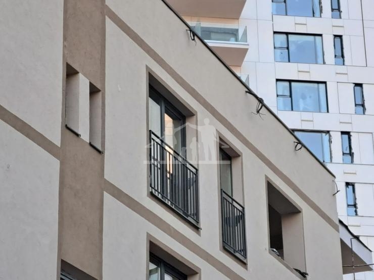 Ultimul Tren pentru Achizitia unui Apartament . . . Ultimul Tren pentru Achizitia unui Apartament . . .